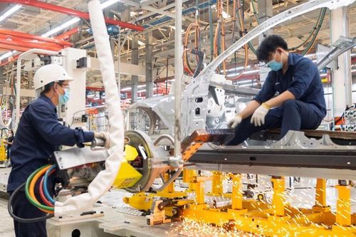 Ngành sản xuất Việt Nam suy giảm do 'lực kéo yếu' từ các thị trường xuất khẩu trọng điểm