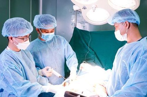 'Nâng cấp' vòng ba đón Tết, người phụ nữ gặp tai biến kinh hoàng