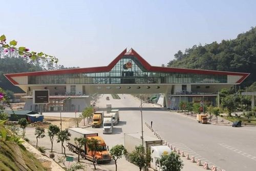 Cửa khẩu Quảng Tây (Trung Quốc) và Việt Nam sẽ thông quan xuyên Tết 2023