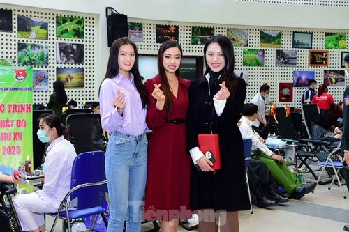 Người đẹp truyền cảm hứng tại Chủ nhật Đỏ