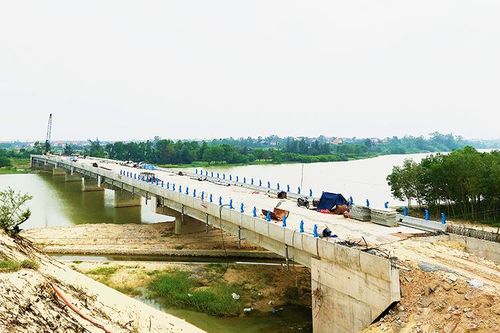 Đầu tư hạ tầng giao thông vùng cát ven biển Bắc Trung Bộ