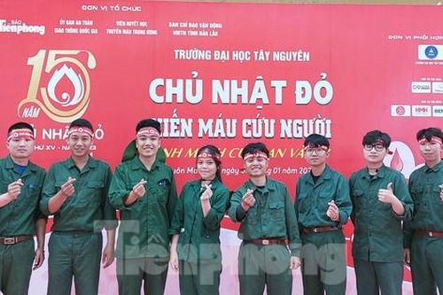 Chủ nhật Đỏ tại Tây Nguyên: Dời lịch về quê để đi hiến máu