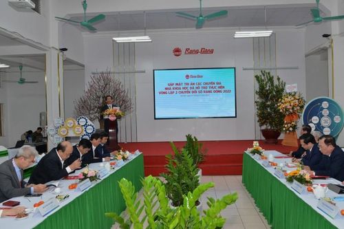 Rạng Đông tri ân các nhà khoa học hỗ trợ thực hiện vòng lặp 2 chuyển đổi số