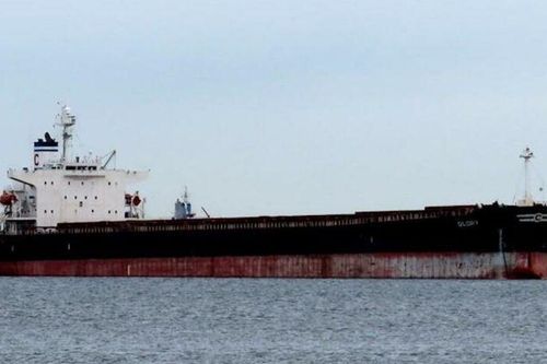 Tàu chở hàng mắc cạn ở kênh đào Suez