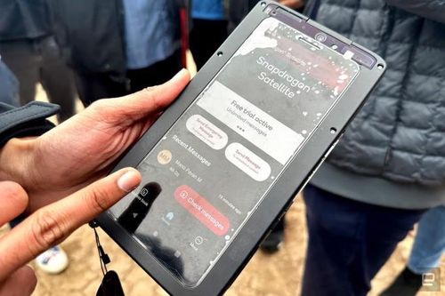 Tin công nghệ ngày 9/1: Qualcomm đưa tính năng nhắn tin vệ tinh lên điện thoại