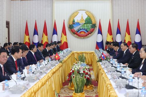 Thủ tướng Phạm Minh Chính hội đàm với Thủ tướng Lào Sonexay Siphandone