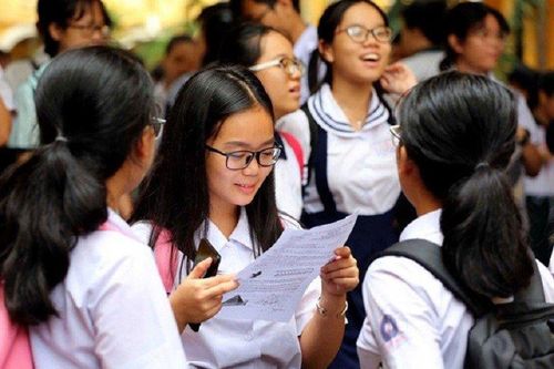 Bộ GD&ĐT: Học sinh lớp 10 được đổi môn tự chọn vào cuối năm học