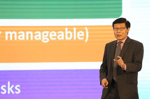 Tận dụng 'cơn gió xuôi' để vượt qua thách thức trong năm 2023