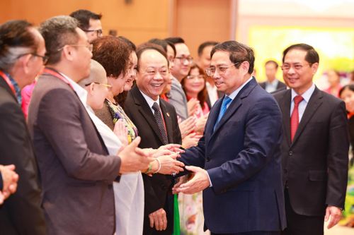 Đưa Việt Nam đến gần hơn với thế giới và mang thế giới đến gần hơn với Việt Nam
