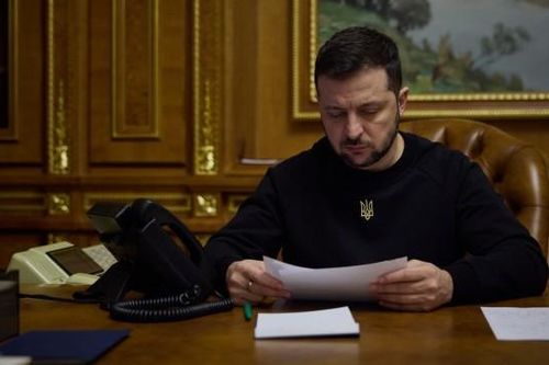 Tình hình Ukraine: Tổng thống Zekensky tung sắc lệnh cứng rắn mới, bị một quốc gia Kavkaz 'nói không'