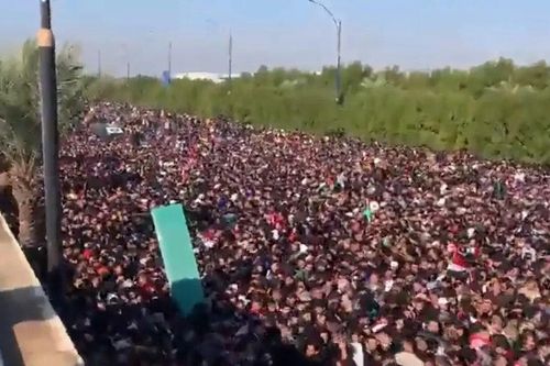 Giẫm đạp tại sân bóng Iraq, 2 người chết và 80 người bị thương