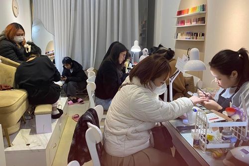 Dịch vụ làm đẹp tăng đột biến vào những ngày cận Tết
