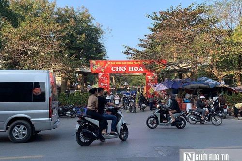 Không khí Tết Hà Nội nhộn nhịp trong từng hàng hoa