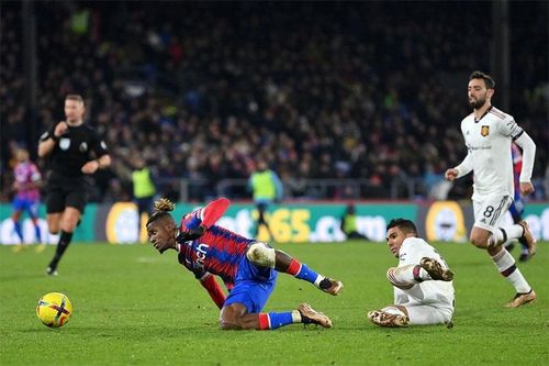 Owen chê bai pha phạm lỗi của Casemiro