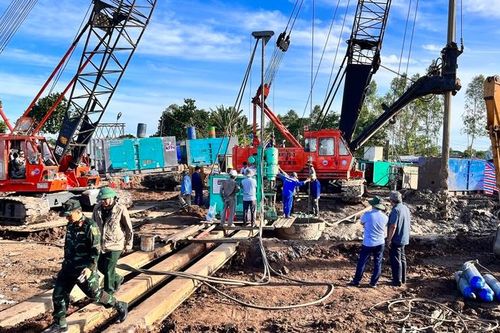 Sau 21 ngày gặp nạn, bé Hạo Nam đã 'trở về' với gia đình