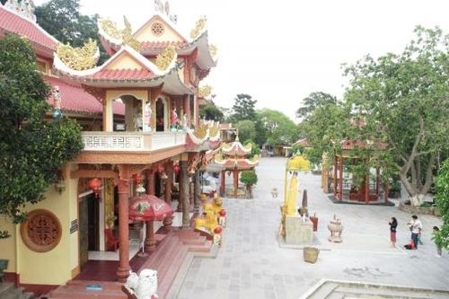 Du lịch tâm linh – không thể không đến Tây Ninh Tết này