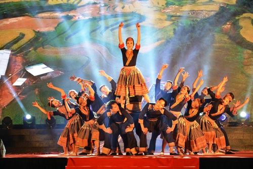 'Chào xuân biên giới Việt Nam - Trung Quốc' - Chương trình nghệ thuật thắm tình hữu nghị