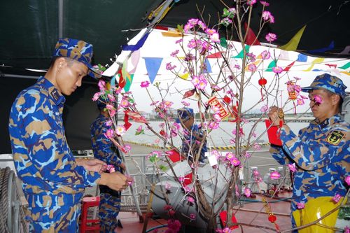 Những ngày Xuân đặc biệt của người lính Vùng 2 Hải quân
