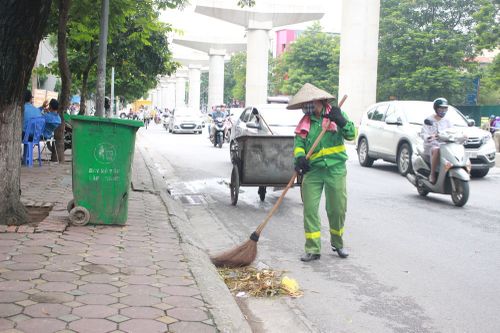 Tết gần hóa xa với những người công nhân vệ sinh môi trường