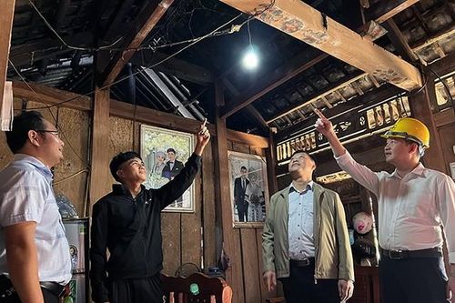 Tuyên Quang: Đồng bào Mông xã Hùng Lợi (Yên Sơn) thỏa nỗi khát khao có điện đón Tết Quý Mão
