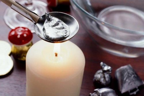 Độc lạ: Phong tục đoán vận đầu năm tại Đức