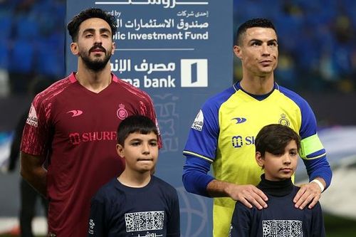 Ronaldo mờ nhạt trong ngày chính thức ra mắt đội bóng mới