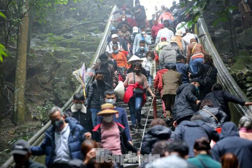 Điểm danh các lễ hội đầu xuân lớn bậc nhất Việt Nam để 'xách balo lên và đi'