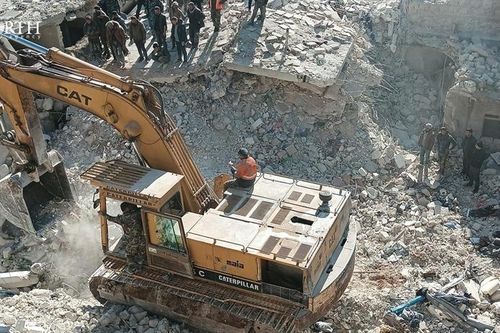Sập tòa nhà dân cư 5 tầng ở Aleppo, Syria, 13 người thiệt mạng