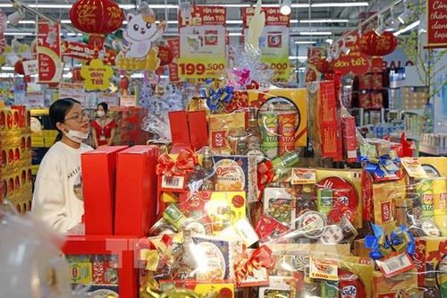 Ngày mùng 2 Tết, giá cả cơ bản ổn định