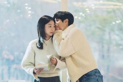 Các con giáp đào hoa năm 2023: Tuổi Tý ở không 'dính thính', tuổi Tuất có crush '10 điểm'