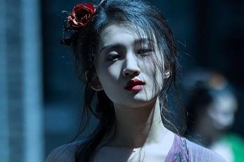 Trương Nghệ Mưu cạnh tranh vua phòng vé Ngô Kinh