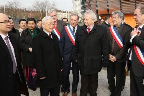 Thành phố nghĩa tình với phái đoàn Việt Nam tham gia đàm phán ở Paris