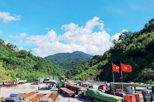 Sức xuân trên Cửa khẩu quốc tế Cầu Treo