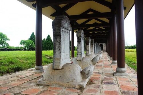 Văn miếu Huế - Hy vọng Xuân về