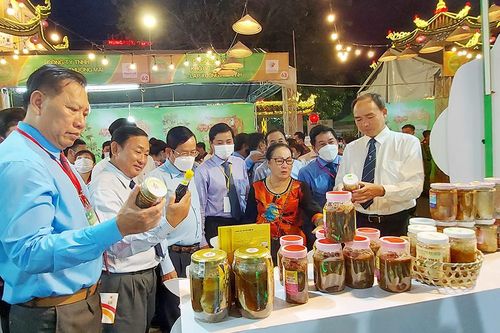 Châu Đốc - thành phố du lịch tâm linh