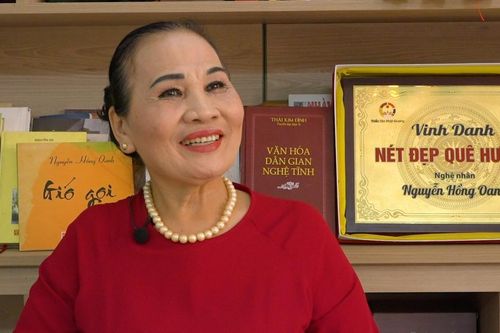 NNND Hồng Oanh hò ví, giặm Nghệ Tĩnh - Người truyền lửa và khát khao lan tỏa 'kho báu dân gian'