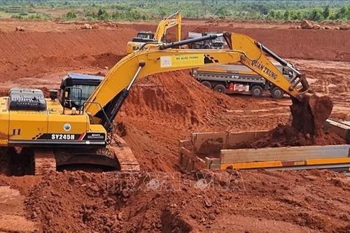 Đào, đắp gần 2 triệu m3 đất tại sân bay Long Thành trong dịp Tết Nguyên đán 2023