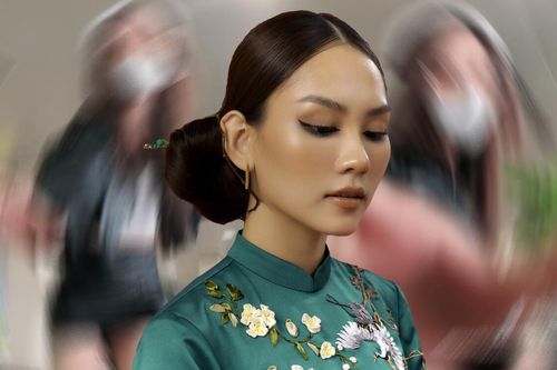 Mai Phương lại có hành động bất chấp hình tượng, dân mạng ngán ngẫm: 'Hoa hậu đây sao'?