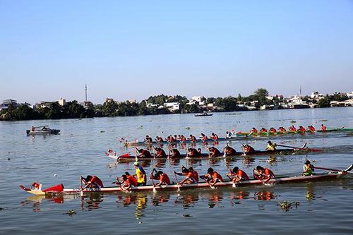 Giải Đua thuyền truyền thống tỉnh Đồng Nai diễn ra sáng Mùng 8 Tết
