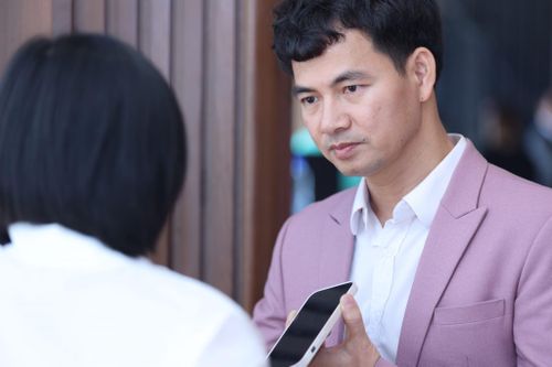 Xuân Bắc xin lỗi khán giả về ồn ào 'bánh chưng' nhưng không gỡ bài