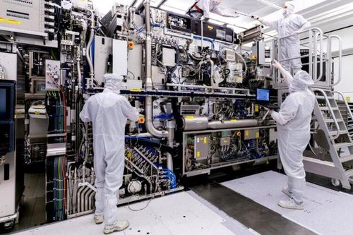 Các nước càng siết chặt công nghệ chip, Trung Quốc càng nỗ lực tự tạo ra công nghệ riêng