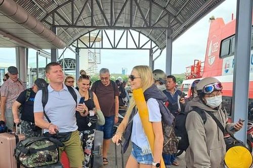 Phú Quốc 'bội thu', Nghệ An 'bỏ túi' gần 450 tỷ đồng từ du lịch Tết
