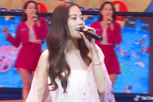 Hé lộ chi tiết 'ăn tiền' của Nam Em khi chạy show ca hát, đến giọng hát cũng phải 'nhường bước'?