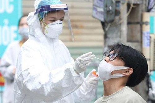 Mùng 6 Tết Quý Mão: Ca mắc COVID-19 mới nhiều gần gấp đôi số khỏi bệnh