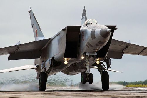 Tiêm kích MiG-25 đình đám và những cuộc thực chiến