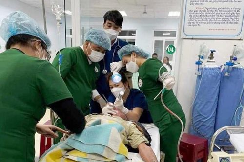 Quảng Nam: Người đàn ông suýt chết vì lòng luộc
