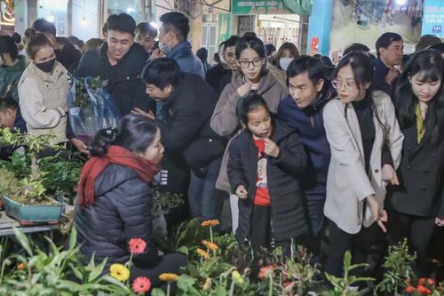 Quang cảnh tấp nập tại phiên chợ Viềng 'mua may, bán rủi' ở Nam Định