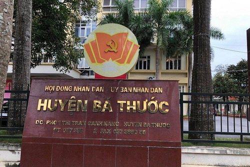 Thanh Hóa: Một trưởng phòng bị cách chức vì có 'vợ lẽ, con riêng'