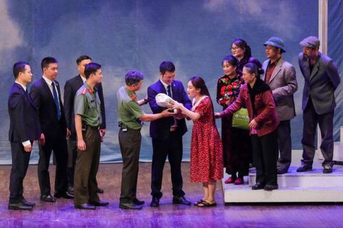 Bội thu sáng tác văn học nghệ thuật về lực lượng Cảnh vệ CAND