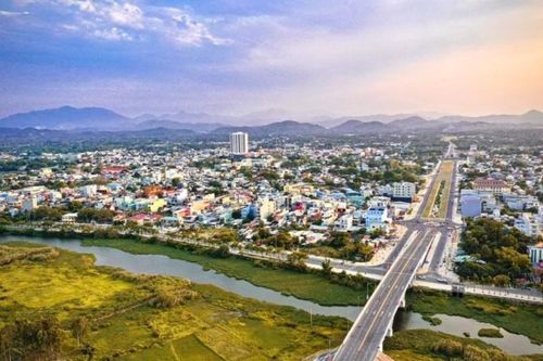 Quảng Nam 'mạnh tay' tạm dừng đấu thầu dự án bất động sản mới